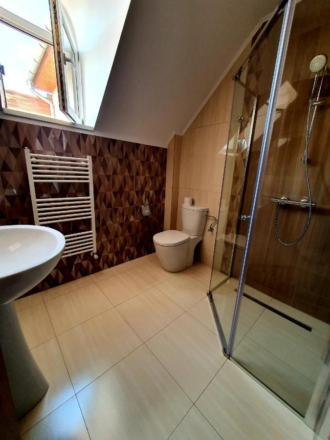 Kon Tiki Hotel Sibiu Exterior foto